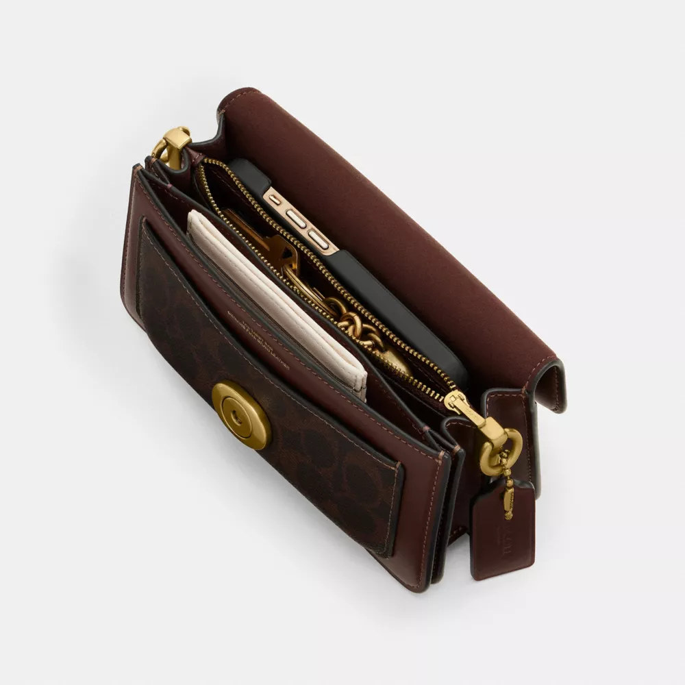 Tabby Shoulder Bag 20In Signature Canvas - Image 4